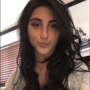 Meet your Posher, Gabrielle